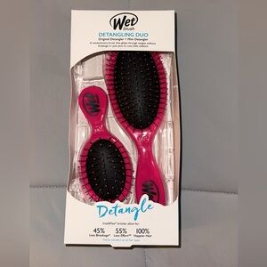 WetBrush DETANGLING DUO
Original Detangler + Mini Detangler